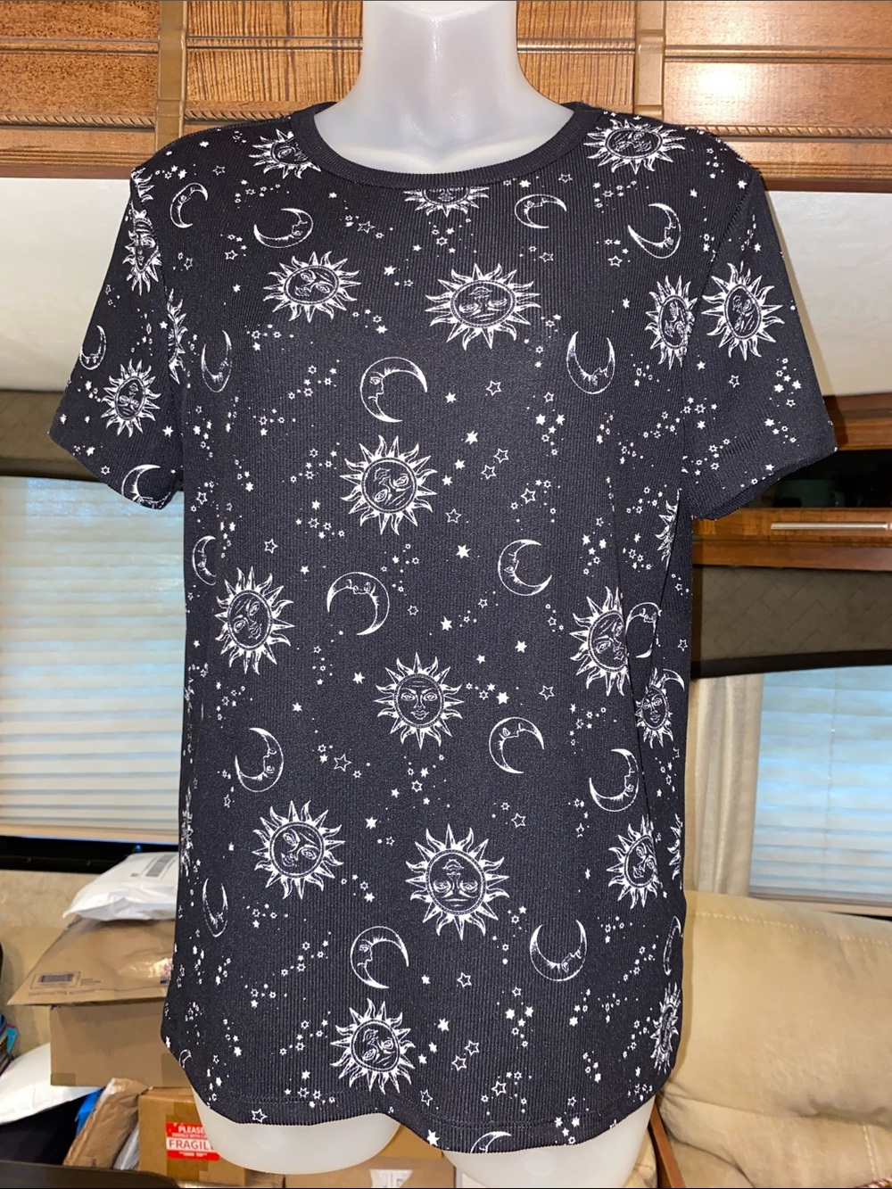 NEW!  Celestial No Boundaries Short Sleeve Top:  Sz. Jr’s. XL
